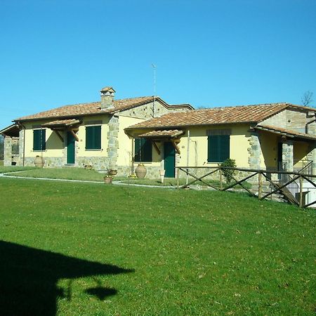 Albergo La Foresteria Bettolle Bagian luar foto