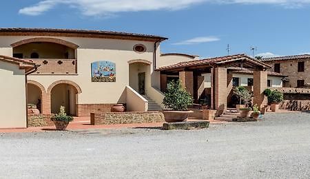 Albergo La Foresteria Bettolle Bagian luar foto