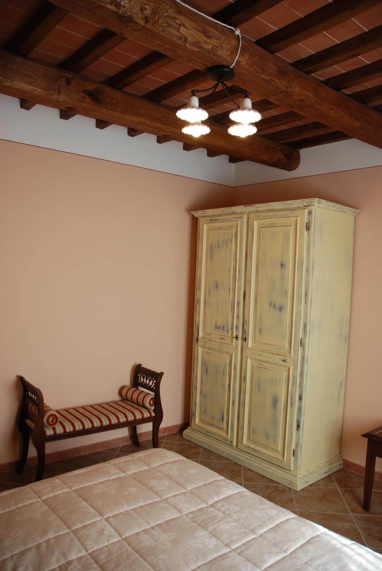 Albergo La Foresteria Bettolle Bagian luar foto