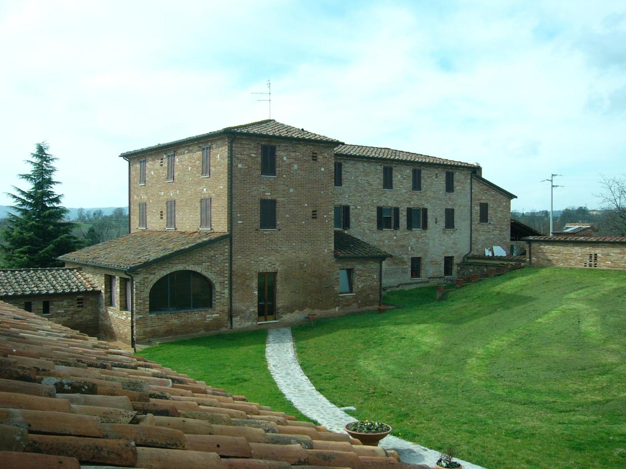 Albergo La Foresteria Bettolle Bagian luar foto