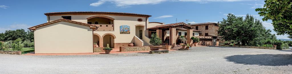 Albergo La Foresteria Bettolle Bagian luar foto